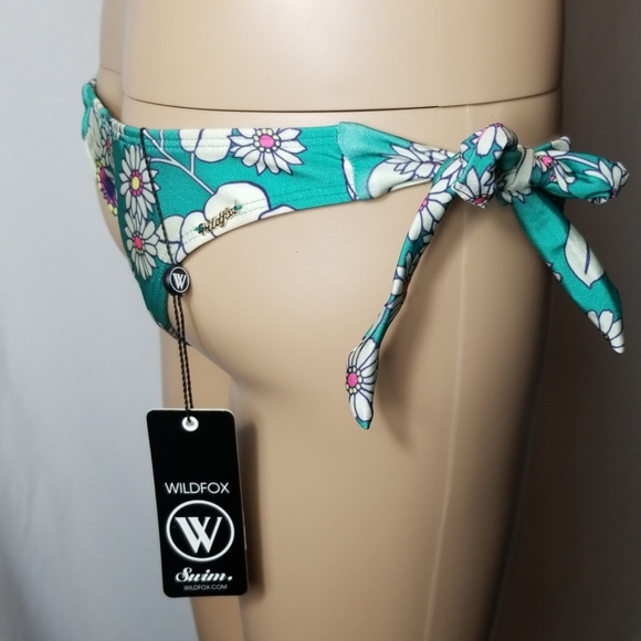 Wildfox | 60's Floral Bikini Bottom - Picture 2 of 7